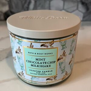 Bath & Body Works Mint Chocolate Chip Milkshake 3 Wick Scented Candle